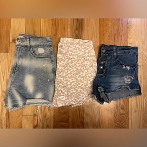 Bundle of 3 shorts